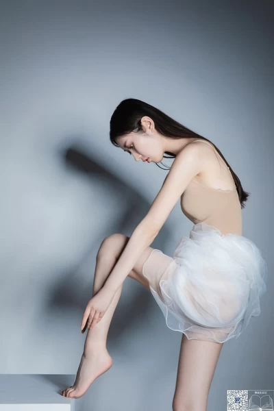 [GALLI嘉丽]舞蹈生日记 017 – 黛西