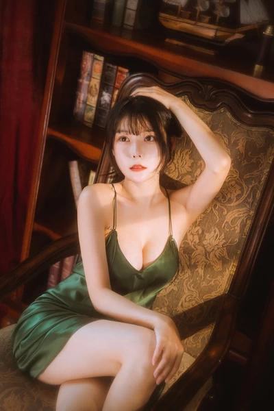 香草喵露露 NO.048 杨枝甘露 绿色连衣裙